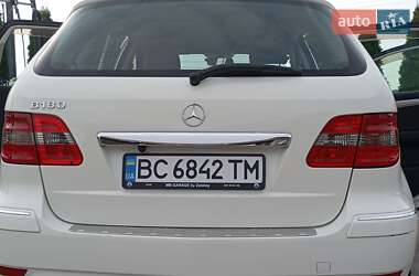Хэтчбек Mercedes-Benz B-Class 2010 в 