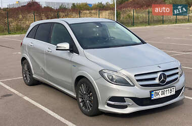 Хетчбек Mercedes-Benz B-Class 2017 в Рівному