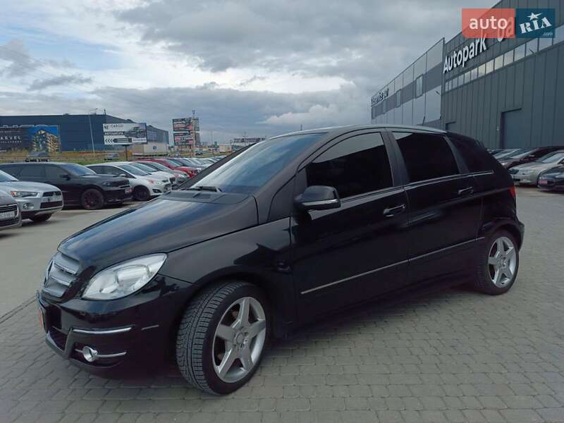 Mercedes-Benz B-Class 2011