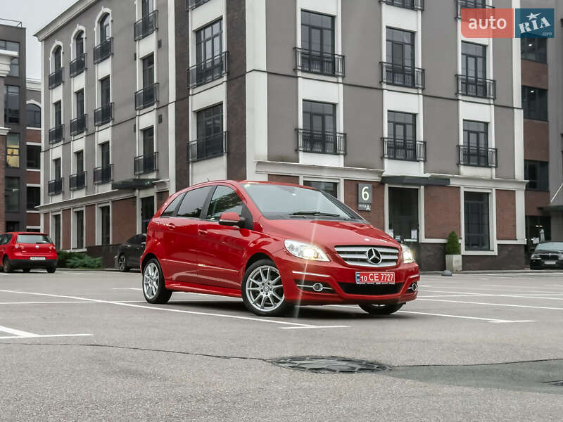 Хетчбек Mercedes-Benz B-Class 2010 в Києві фото 23 Хетчбек Mercedes-Benz B-Class 2010 в Києві