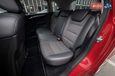 Хэтчбек Mercedes-Benz B-Class 2010 в 