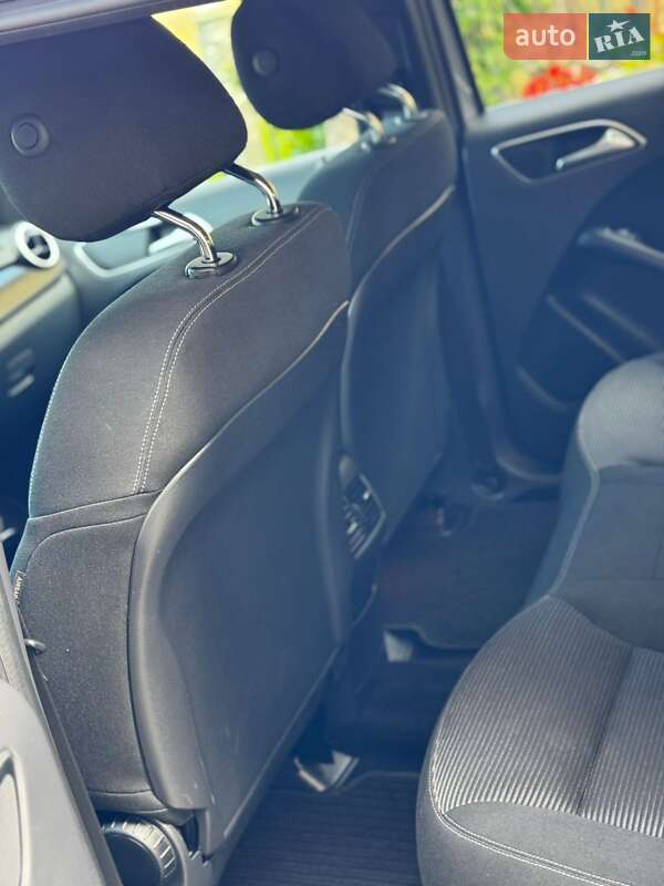 Хэтчбек Mercedes-Benz B-Class 2015 в Дрогобыче фото 36 Хэтчбек Mercedes-Benz B-Class 2015 в Дрогобыче