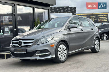 Хэтчбек Mercedes-Benz B-Class 2016 в 