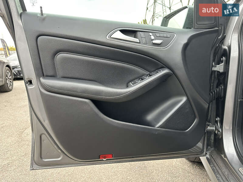 Хэтчбек Mercedes-Benz B-Class 2016 в Харькове