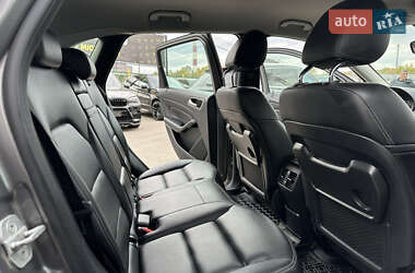 Хэтчбек Mercedes-Benz B-Class 2016 в 