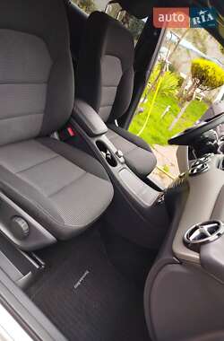 Хетчбек Mercedes-Benz B-Class 2015 в  фото 11 Хетчбек Mercedes-Benz B-Class 2015 в