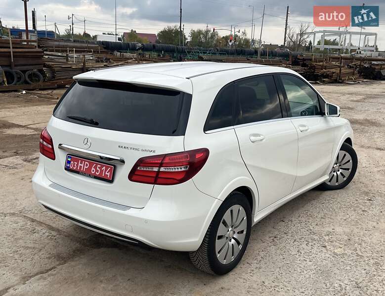 Хэтчбек Mercedes-Benz B-Class 2014 в Львове