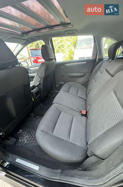 Хэтчбек Mercedes-Benz B-Class 2008 в 
