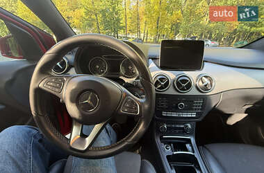 Хетчбек Mercedes-Benz B-Class 2018 в 