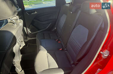Хетчбек Mercedes-Benz B-Class 2018 в 