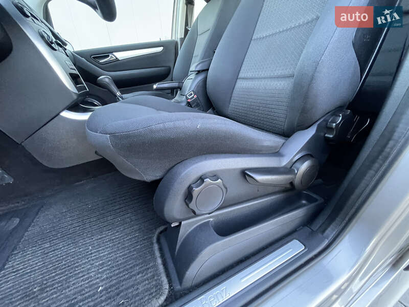 Хэтчбек Mercedes-Benz B-Class 2007 в Ровно фото 49 Хэтчбек Mercedes-Benz B-Class 2007 в Ровно