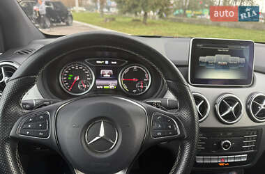 Хэтчбек Mercedes-Benz B-Class 2015 в 