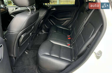 Хэтчбек Mercedes-Benz B-Class 2014 в 