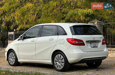 Хэтчбек Mercedes-Benz B-Class 2014 в 