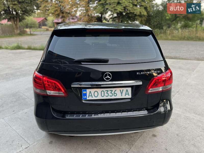 Хетчбек Mercedes-Benz B-Class 2015 в Тячеві