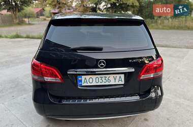 Хэтчбек Mercedes-Benz B-Class 2015 в 