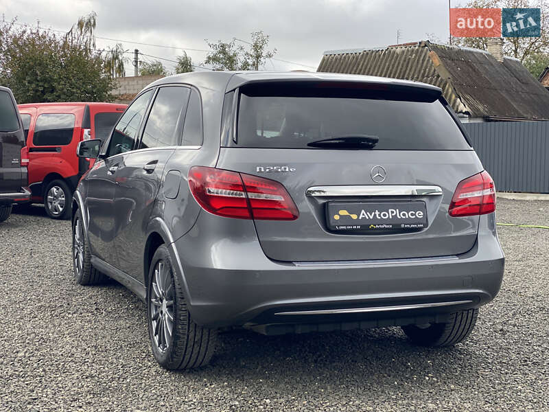 Хэтчбек Mercedes-Benz B-Class 2016 в Луцке