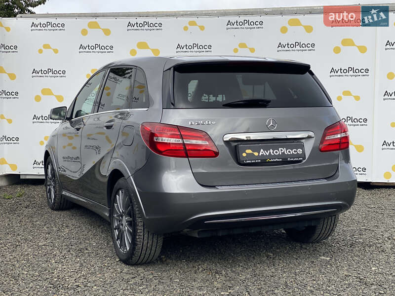 Хэтчбек Mercedes-Benz B-Class 2016 в Луцке