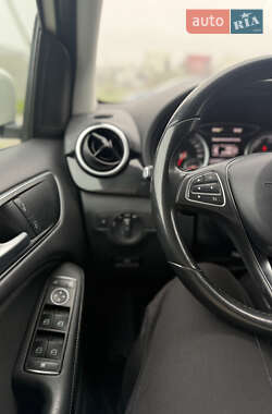 Хэтчбек Mercedes-Benz B-Class 2015 в 