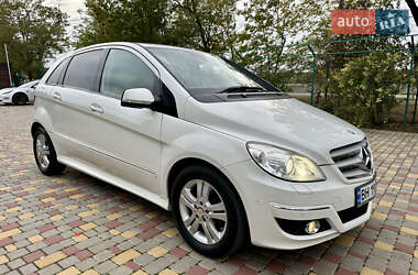 Хэтчбек Mercedes-Benz B-Class 2008 в 