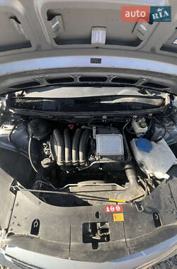Хэтчбек Mercedes-Benz B-Class 2005 в 