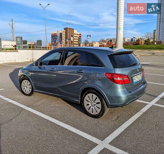 Хетчбек Mercedes-Benz B-Class 2014 в Києві фото 7 Хетчбек Mercedes-Benz B-Class 2014 в Києві