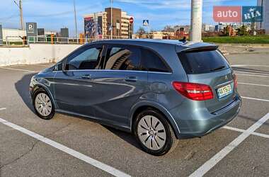 Хетчбек Mercedes-Benz B-Class 2014 в 