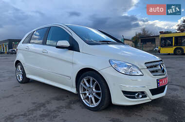 Хетчбек Mercedes-Benz B-Class 2010 в 