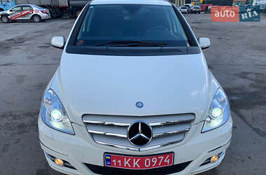 Хетчбек Mercedes-Benz B-Class 2010 в 