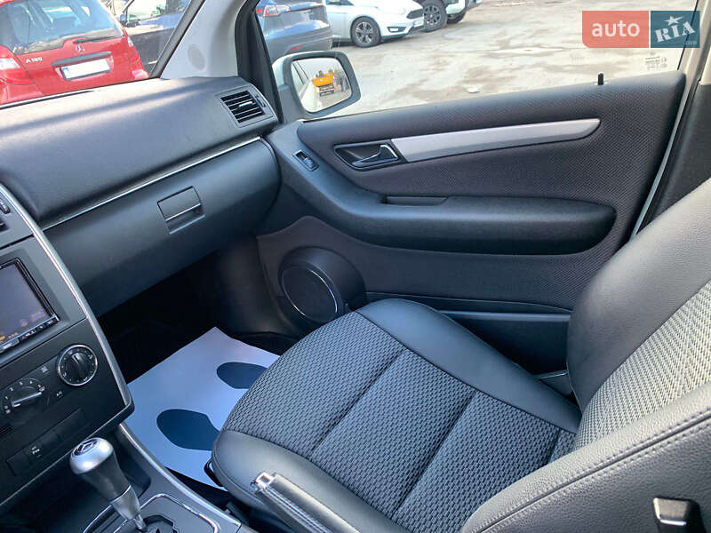 Хетчбек Mercedes-Benz B-Class 2010 в Києві