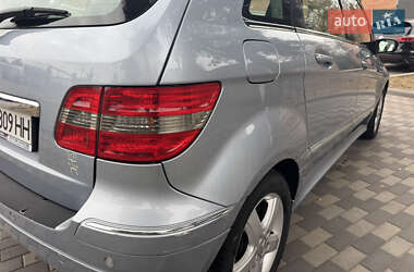 Хэтчбек Mercedes-Benz B-Class 2005 в 