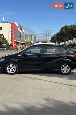 Хэтчбек Mercedes-Benz B-Class 2014 в 