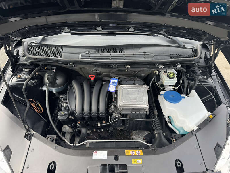 Хэтчбек Mercedes-Benz B-Class 2010 в Луцке фото 15 Хэтчбек Mercedes-Benz B-Class 2010 в Луцке