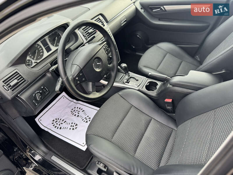 Хэтчбек Mercedes-Benz B-Class 2010 в Луцке фото 20 Хэтчбек Mercedes-Benz B-Class 2010 в Луцке