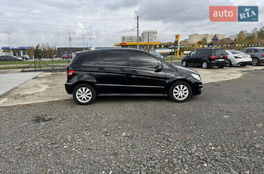 Хетчбек Mercedes-Benz B-Class 2009 в 