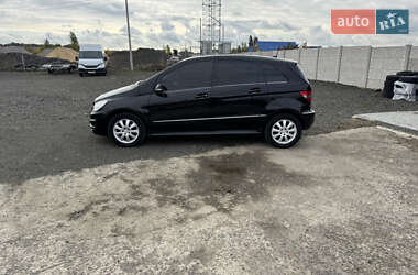 Хетчбек Mercedes-Benz B-Class 2009 в 