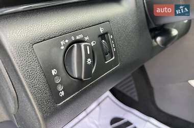 Хетчбек Mercedes-Benz B-Class 2009 в 