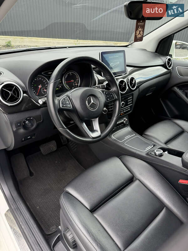 Хэтчбек Mercedes-Benz B-Class 2016 в Дрогобыче