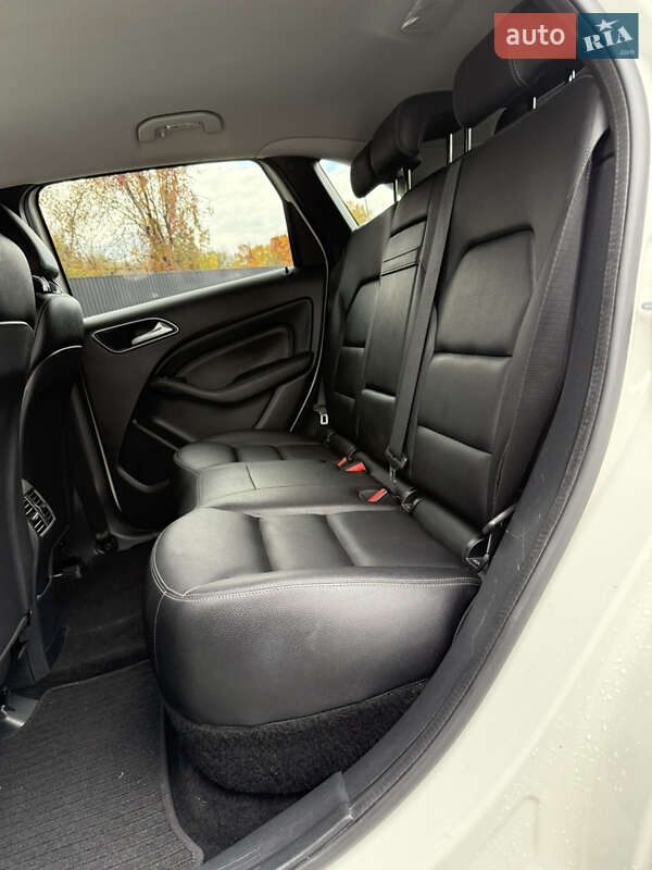 Хэтчбек Mercedes-Benz B-Class 2016 в Дрогобыче