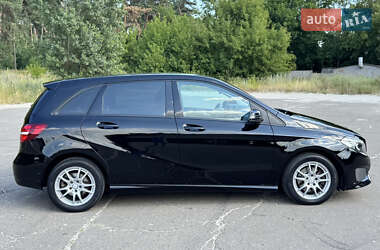 Хэтчбек Mercedes-Benz B-Class 2015 в 
