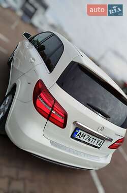 Хетчбек Mercedes-Benz B-Class 2015 в  фото 7 Хетчбек Mercedes-Benz B-Class 2015 в