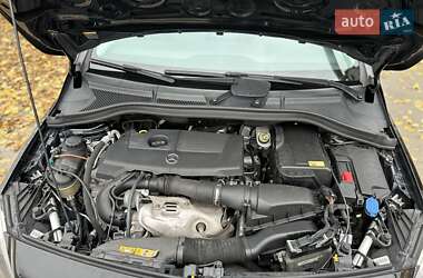Хэтчбек Mercedes-Benz B-Class 2014 в 