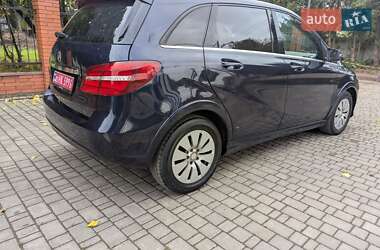 Хетчбек Mercedes-Benz B-Class 2017 в 