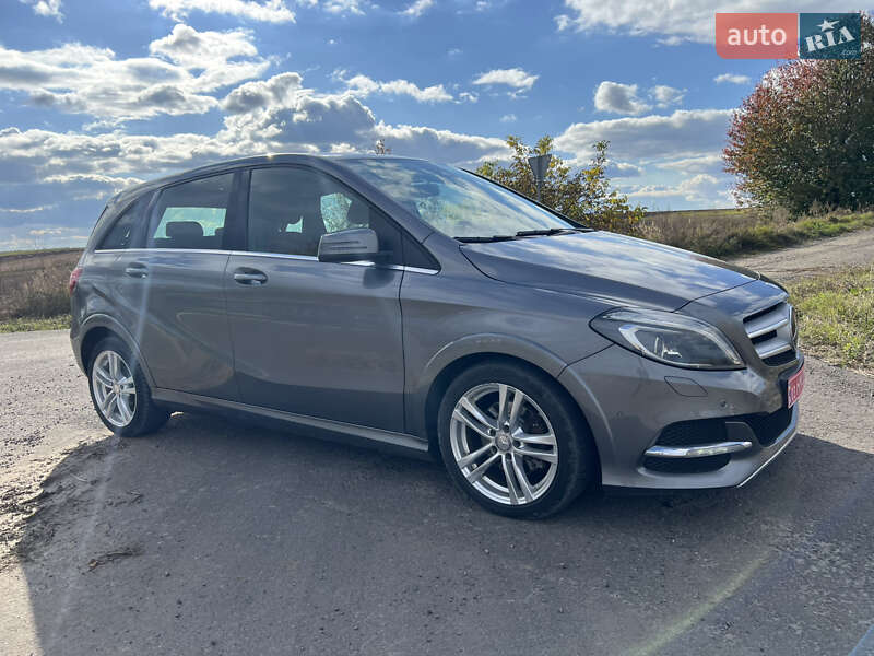 Хэтчбек Mercedes-Benz B-Class 2015 в Нововолынске