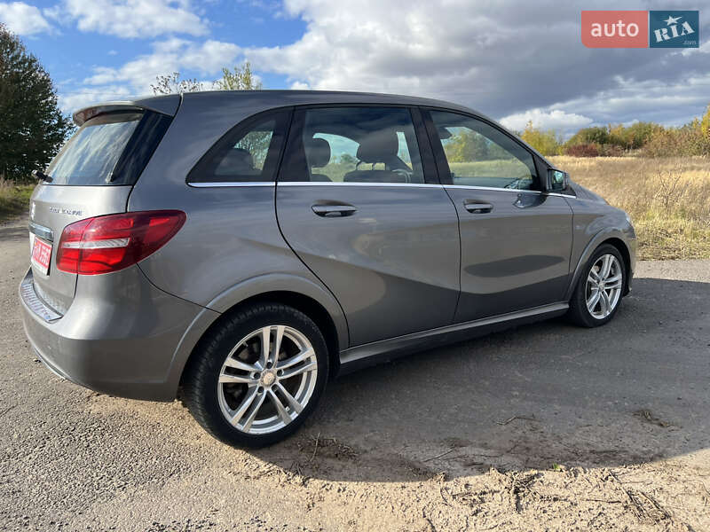 Хэтчбек Mercedes-Benz B-Class 2015 в Нововолынске