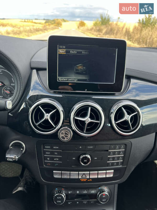 Хэтчбек Mercedes-Benz B-Class 2015 в Нововолынске