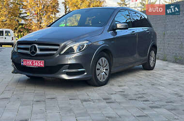 Хетчбек Mercedes-Benz B-Class 2017 в 