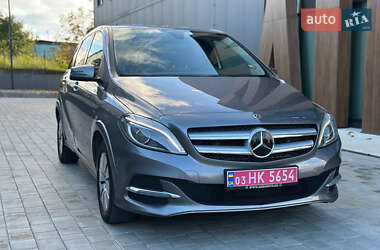 Хетчбек Mercedes-Benz B-Class 2017 в 