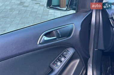 Хетчбек Mercedes-Benz B-Class 2017 в 
