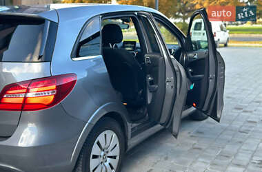 Хетчбек Mercedes-Benz B-Class 2017 в 